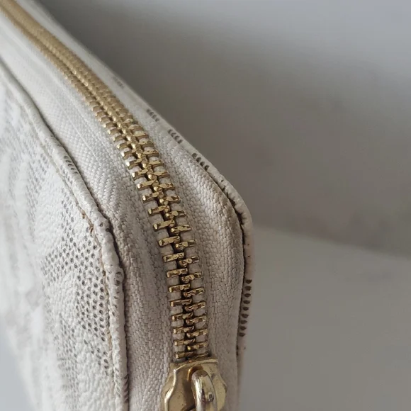 Michael Kors Cream and Brown Logo Wristlet - Picture 10 of 11